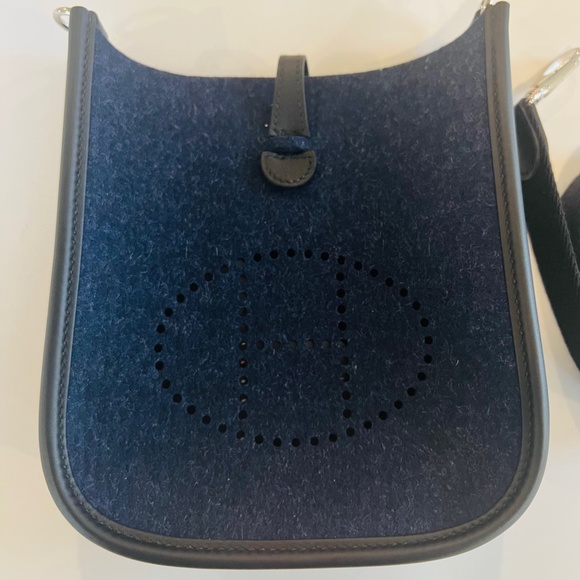 HERMES Evelyne 2022 - Picture 3 of 5